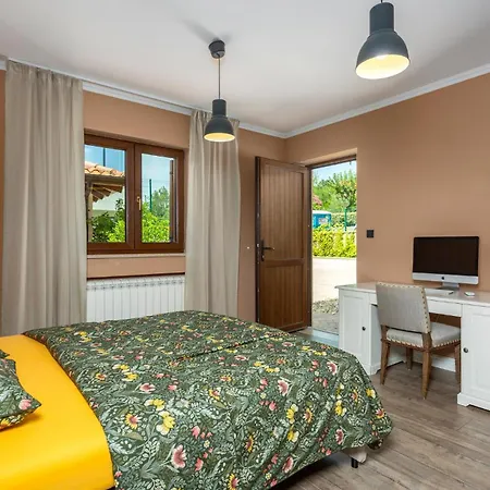 Stunning In With View Kostrena